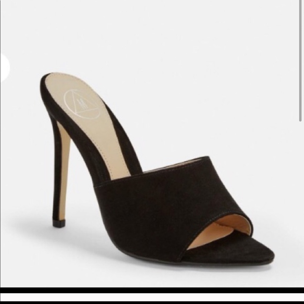 Suede black pointed toe heels